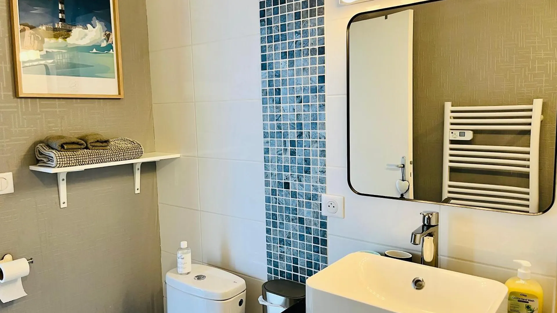 Ushant L'Atelier De Mezareun B&B
